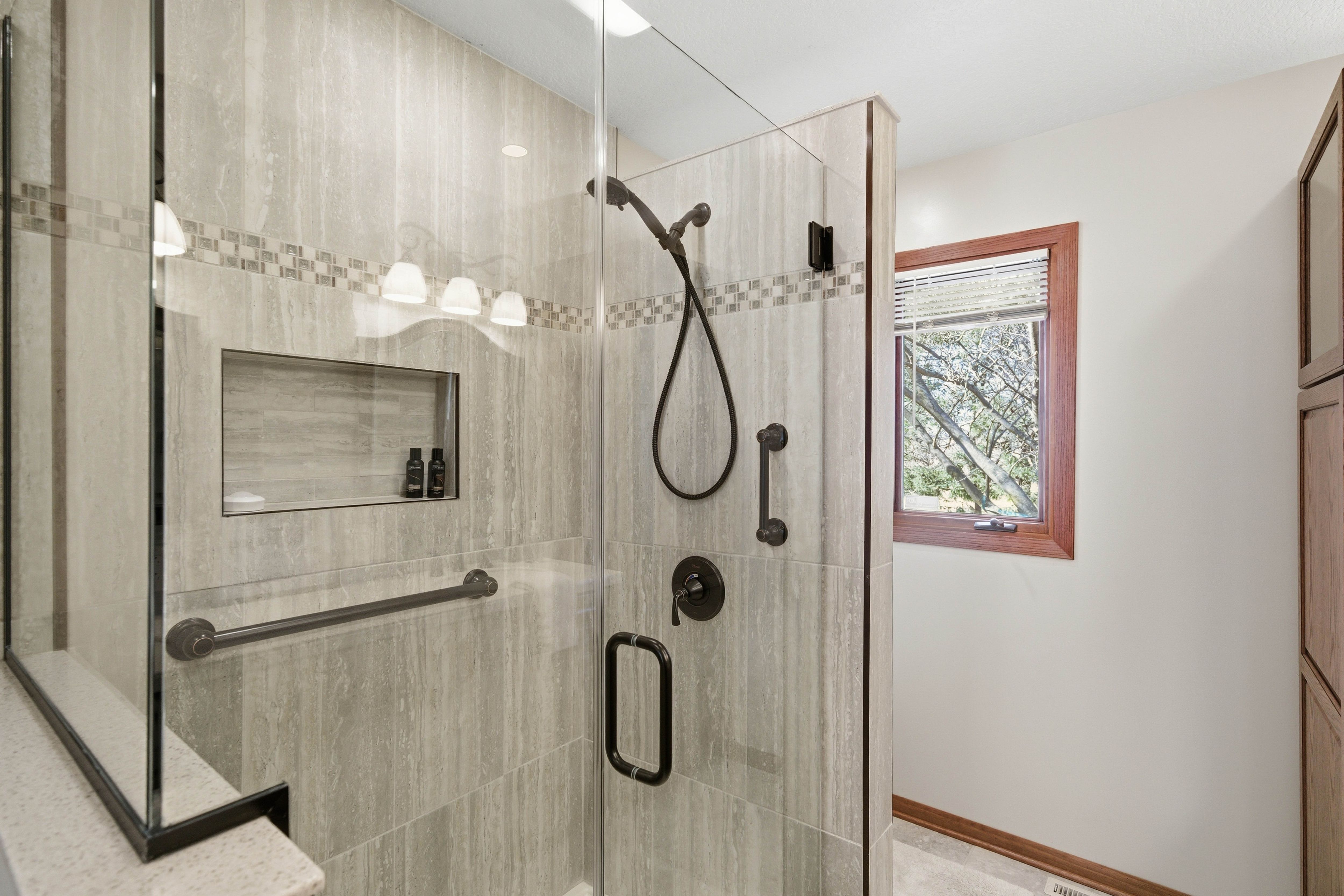 Listing Photo: 3281 140th Ave, Carlisle, IA 50047 (18 of 30)